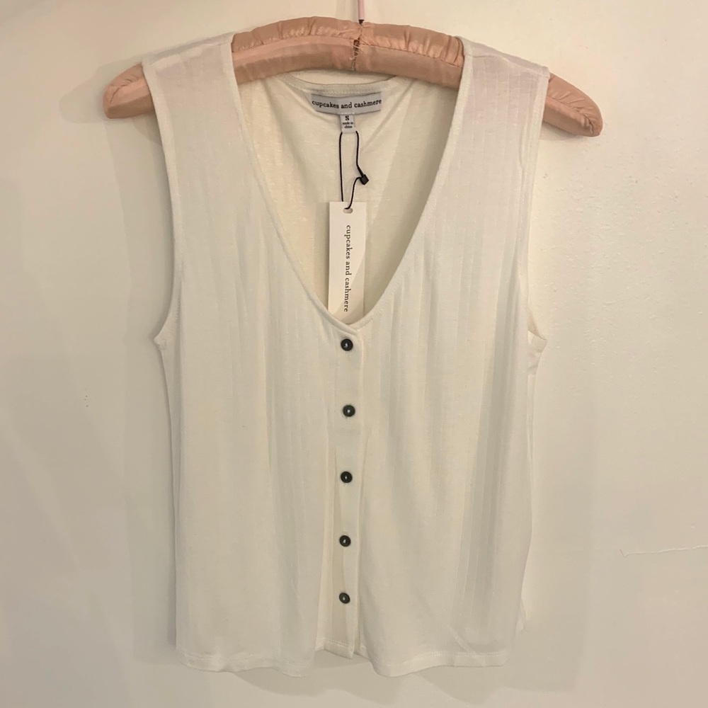 NWT Cupcakes and Cashmere Serotta Tank - Picture 5 of 11